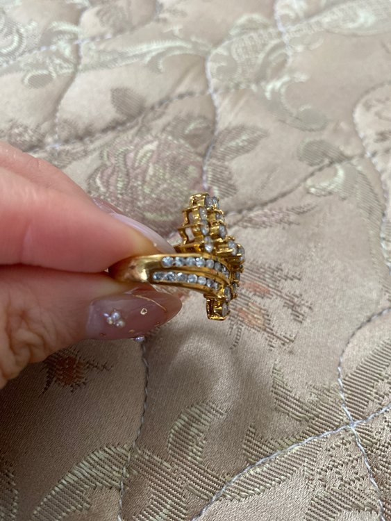 ダイヤリング（宝石）の商品画像 - 査定依頼日：2023年1月28日 - 最高査定価格：100,000円