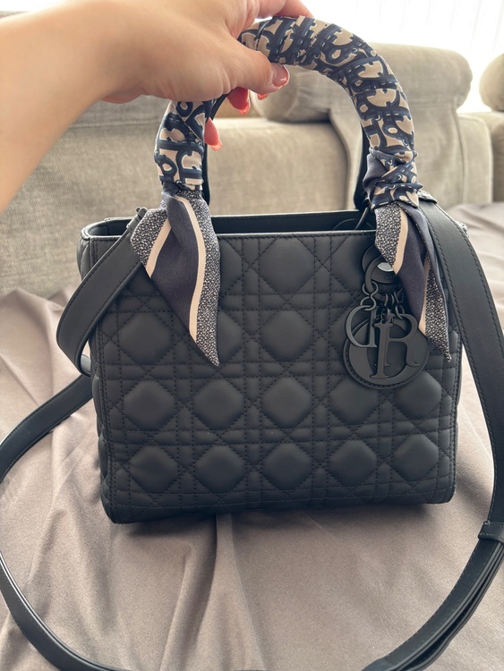 レディディオール（ブランドバッグ）の商品画像 - 査定依頼日：2025年7月5日 - 最高査定価格：450,000円