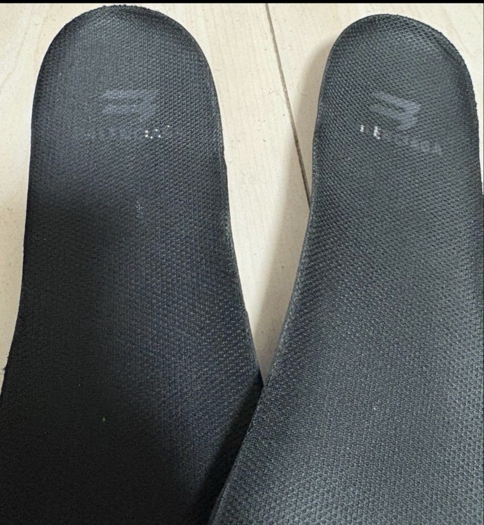 バレンシアガ  （ブランドバッグ）の商品画像 - 査定依頼日：2026年1月29日 - 最高査定価格：22,000円