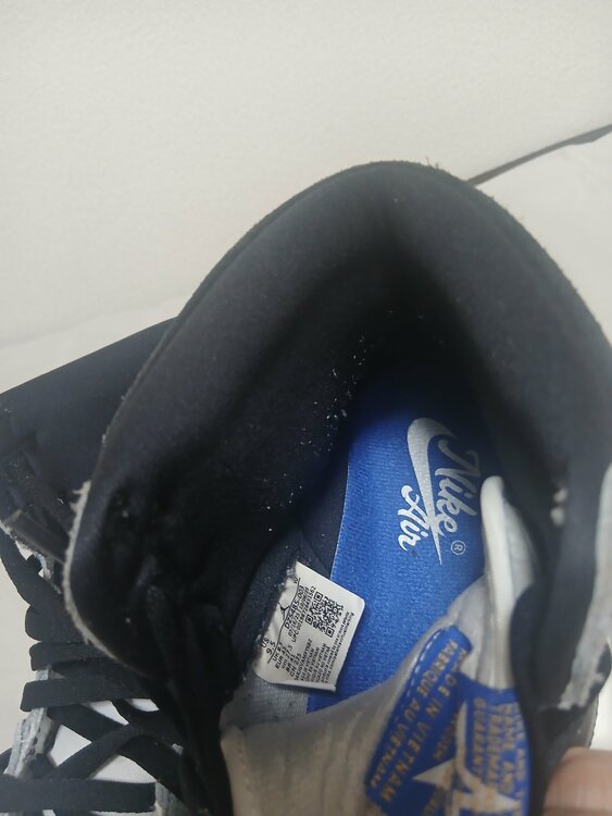AIRJORDAN1　レトロHIGH OGグレー（古着・ファッション）の商品画像 - 査定依頼日：2026年9月24日 - 最高査定価格：4,000円