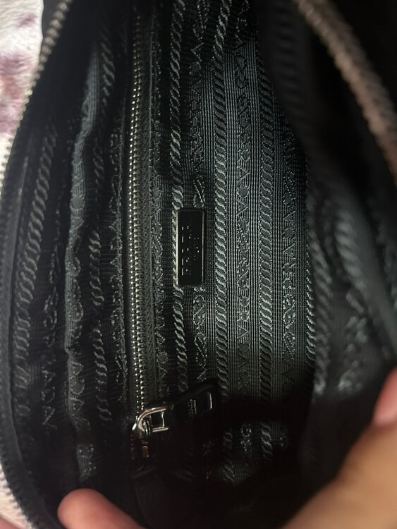 PRADA プラダ キルティング ショルダーバッグ  BT1027（ブランドバッグ）の商品画像 - 査定依頼日：2025年3月26日 - 最高査定価格：70,000円