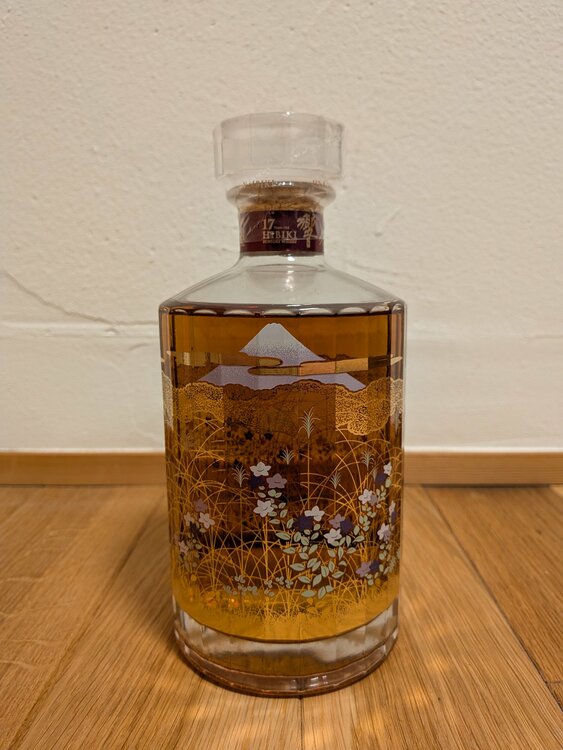 ウイスキー サントリー響 （お酒）の商品画像 - 査定依頼日：2026年2月5日 - 最高査定価格：230,000円