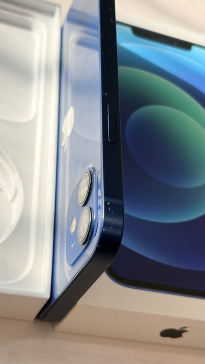 iPhone 12 128GB SIMフリー（スマホ）の商品画像 - 査定依頼日：2026年1月14日 - 最高査定価格：24,000円