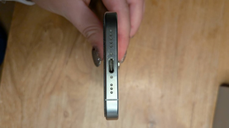 iPhone 16 Pro 512GB SIMフリー（スマホ）の商品画像 - 査定依頼日：2026年3月19日 - 最高査定価格：75,000円