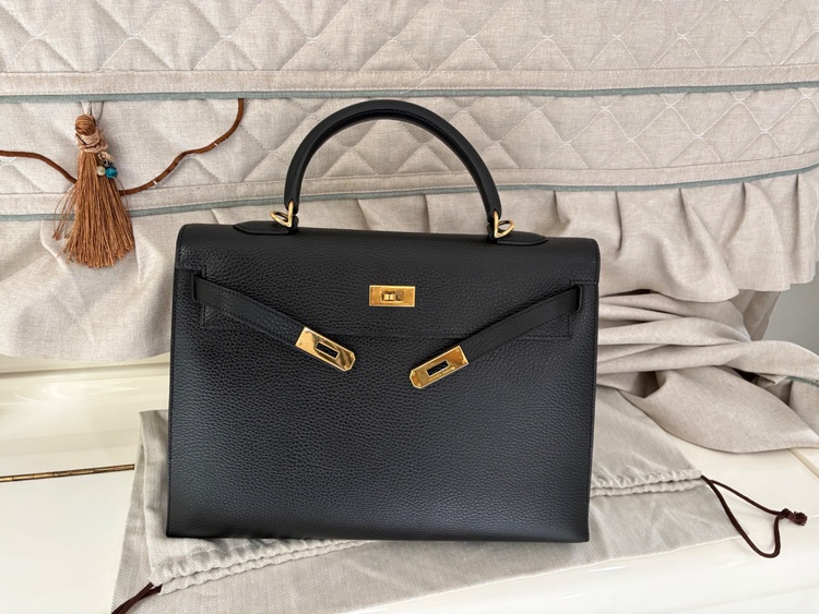 エルメス ケリー （ブランドバッグ）の商品画像 - 査定依頼日：2026年3月15日 - 最高査定価格：2,300,000円