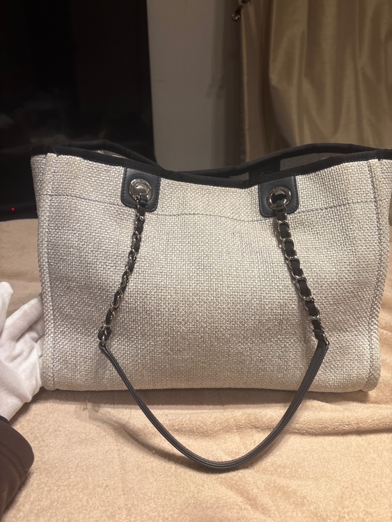 ドーヴィル（ブランドバッグ）の商品画像 - 査定依頼日：2026年2月13日 - 最高査定価格：160,000円