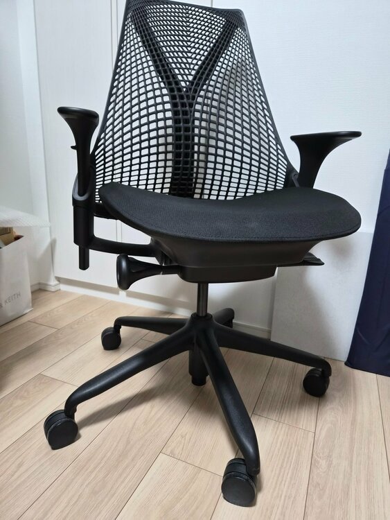 ハーマンミラー セイルチェア（家具・寝具）の商品画像 - 査定依頼日：2026年1月12日 - 最高査定価格：15,500円