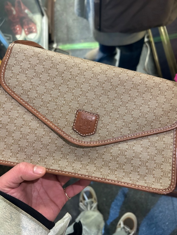 その他 その他 （ブランドバッグ）の商品画像 - 査定依頼日：2025年12月16日 - 最高査定価格：7,000円