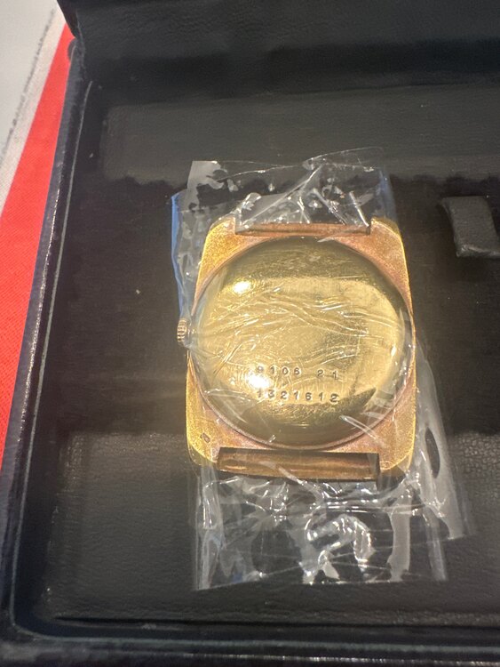 ジャガー・ルクル その他 910（高級時計）の商品画像 - 査定依頼日：2025年2月3日 - 最高査定価格：400,000円