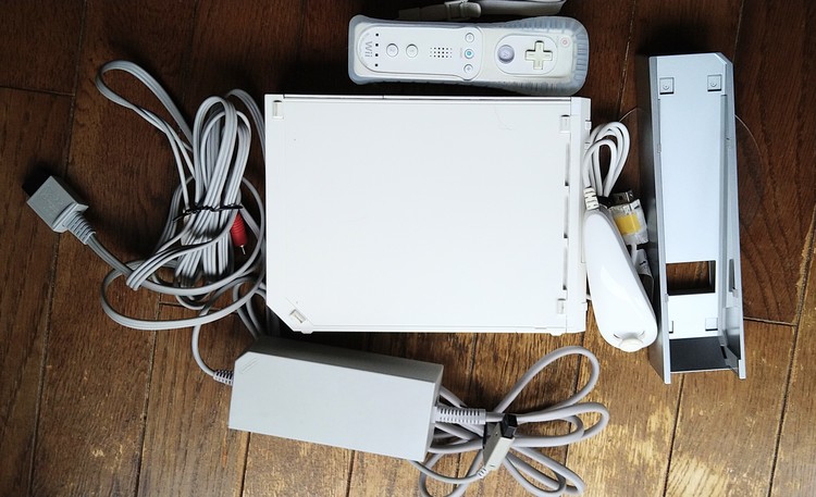 任天堂Wii（ゲーム機本体・ゲームソフト）の商品画像 - 査定依頼日：2021年8月16日 - 最高査定価格：400円