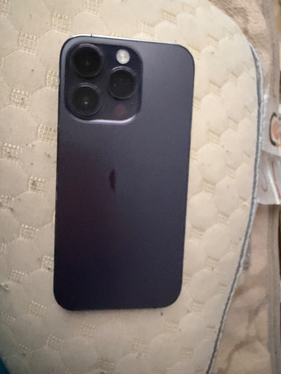 iPhone iPhone 14 Pro 128GB au（スマホ）の商品画像 - 査定依頼日：2026年5月30日 - 最高査定価格：70,000円