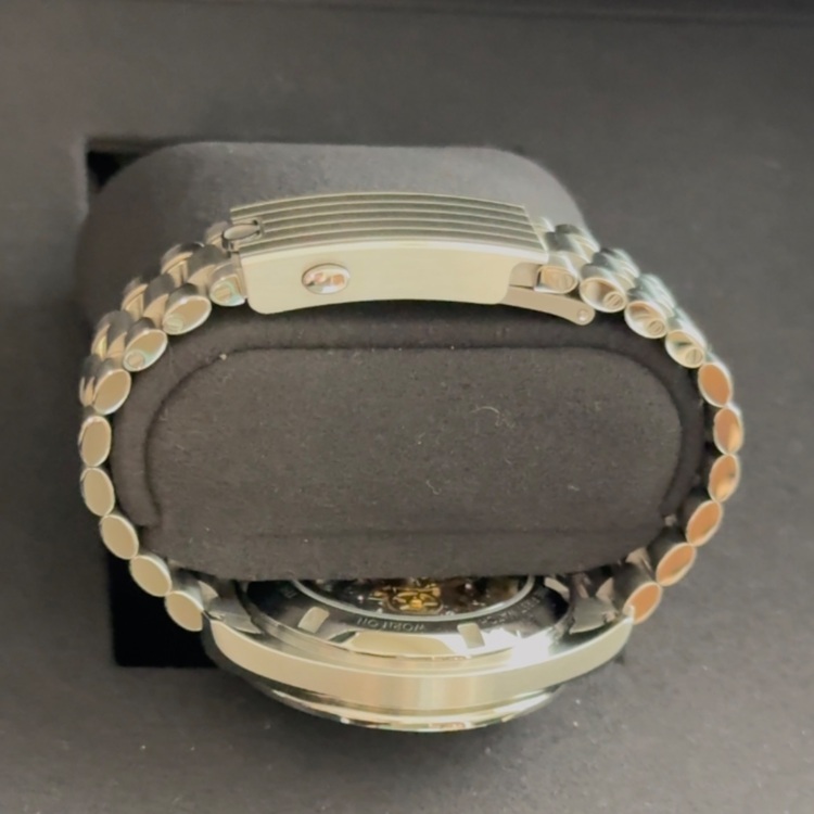 オメガ スピードマスター （高級時計）の商品画像 - 査定依頼日：2025年6月12日 - 最高査定価格：1,010,000円