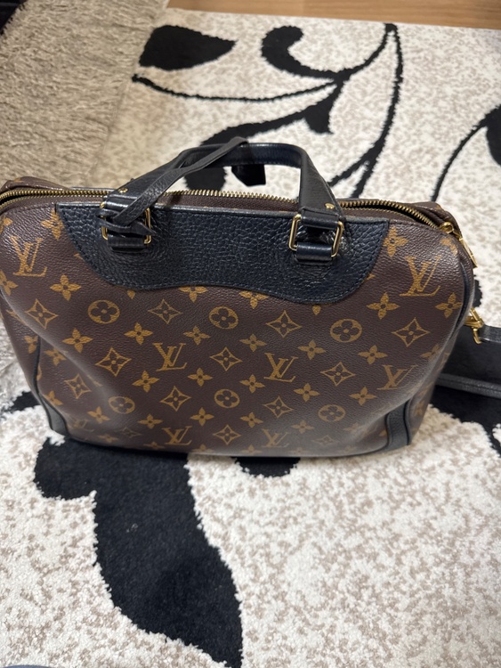 レティーロ（ブランドバッグ）の商品画像 - 査定依頼日：2025年12月9日 - 最高査定価格：140,000円