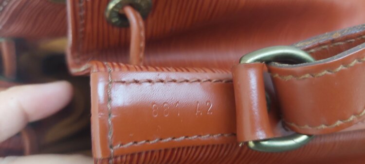 LOUIS VUITTON Noe M44007（ブランドバッグ）の商品画像 - 査定依頼日：2026年10月17日 - 最高査定価格：30,000円