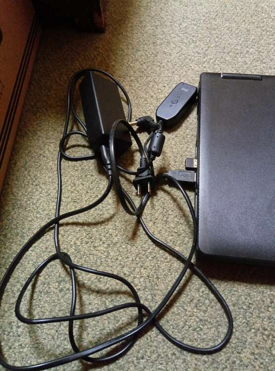 富士通ノートパソコン（家電）の商品画像 - 査定依頼日：2025年3月11日 - 最高査定価格：1,200円