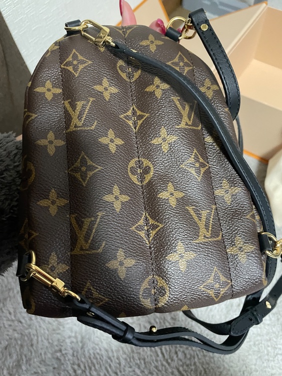 M44873（ブランドバッグ）の商品画像 - 査定依頼日：2026年3月30日 - 最高査定価格：210,000円