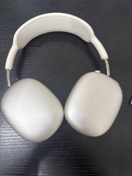 AirPods Max（オーディオ・スピーカー）の商品画像 - 査定依頼日：2026年2月2日 - 最高査定価格：100,000円