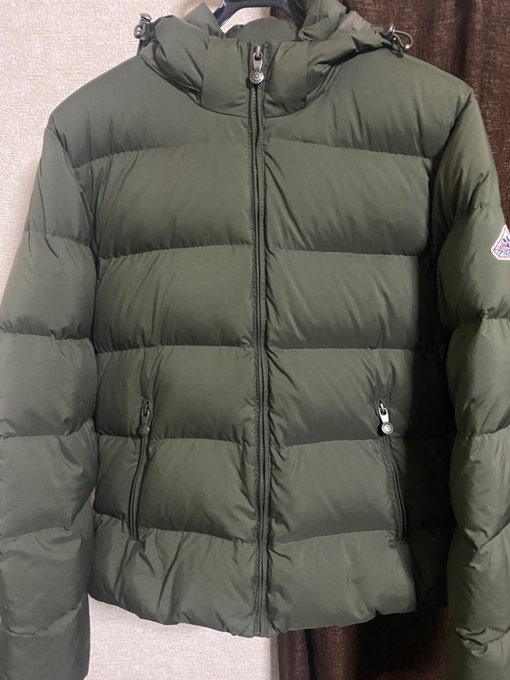 ピレネックスダウンジャケット（古着・ファッション）の商品画像 - 査定依頼日：2025年11月7日 - 最高査定価格：20,000円