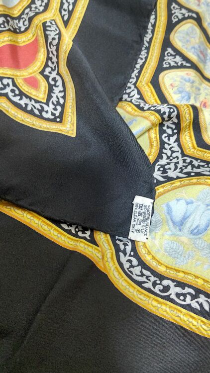 カレ（古着・ファッション）の商品画像 - 査定依頼日：2025年9月28日 - 最高査定価格：15,000円