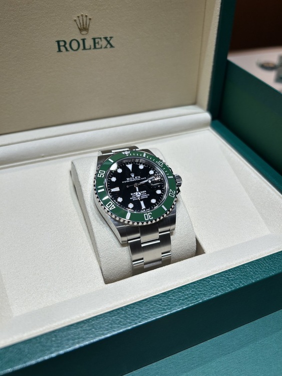 ロレックス サブマリーナー 126610LV（高級時計）の商品画像 - 査定依頼日：2026年3月18日 - 最高査定価格：2,560,000円