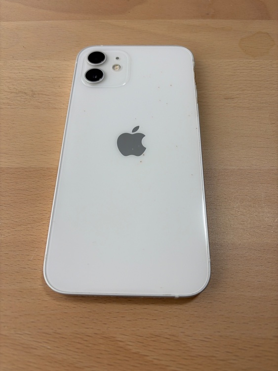 iPhone 12 128GB docomo（スマホ）の商品画像 - 査定依頼日：2026年2月8日 - 最高査定価格：27,000円