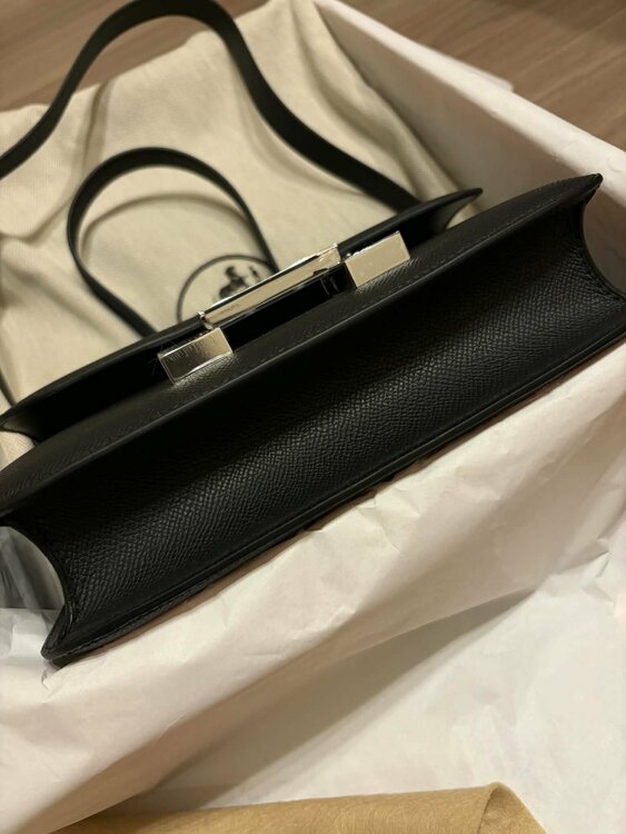 コンスタンス24（ブランドバッグ）の商品画像 - 査定依頼日：2026年3月31日 - 最高査定価格：1,920,000円