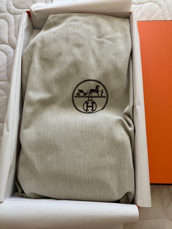 コンスタンスミニ　ヴェールフィズ　ラッカー金具　W刻印（ブランドバッグ）の商品画像 - 査定依頼日：2025年7月21日 - 最高査定価格：1,500,000円