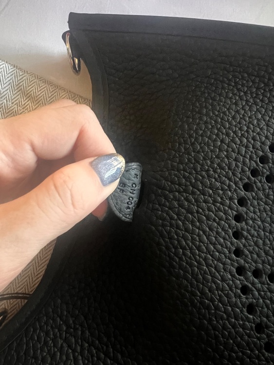 エブリン 16 アマゾーヌ（ブランドバッグ）の商品画像 - 査定依頼日：2025年7月23日 - 最高査定価格：400,000円