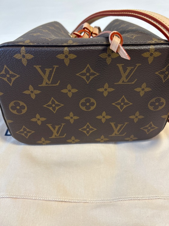 ネオノエB B M46581（ブランドバッグ）の商品画像 - 査定依頼日：2025年10月20日 - 最高査定価格：260,000円