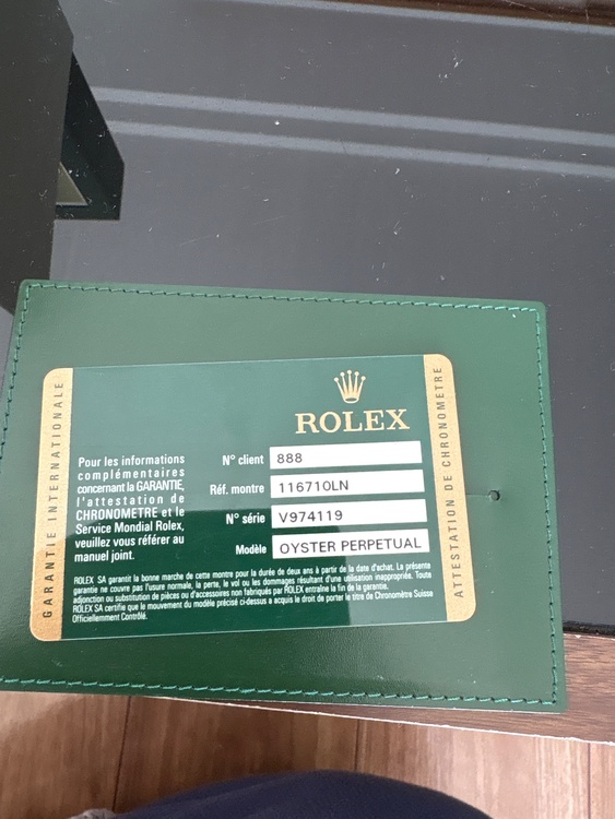 ロレックス GMTマスター 116710ＬＮ（高級時計）の商品画像 - 査定依頼日：2025年12月18日 - 最高査定価格：1,880,000円
