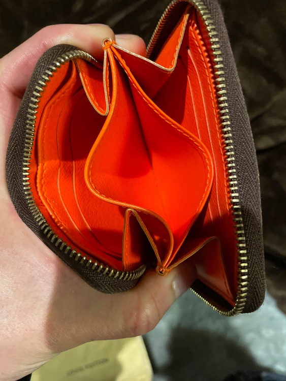 ジッピーコインパース（ブランド財布・小物）の商品画像 - 査定依頼日：2026年1月26日 - 最高査定価格：50,000円