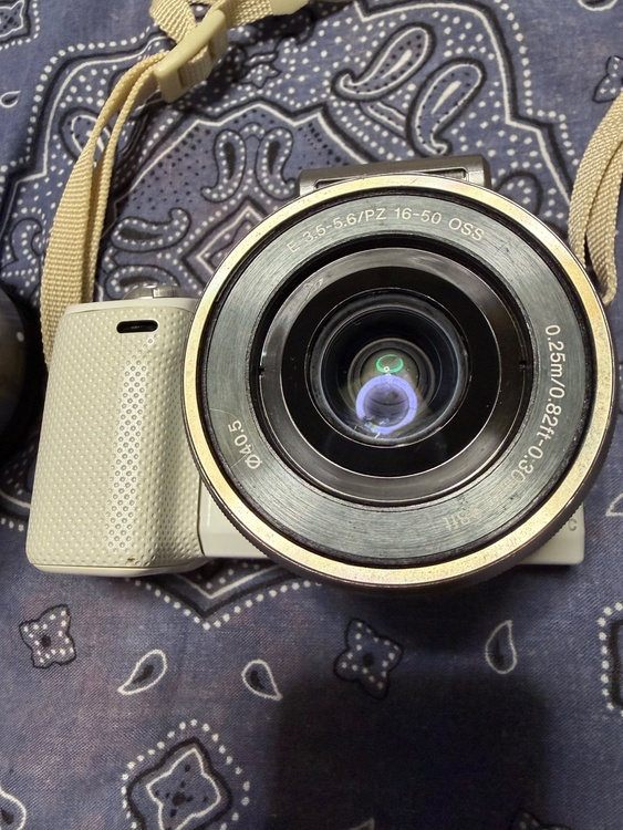 SONY NEX-5R（カメラ）の商品画像 - 査定依頼日：2026年8月13日 - 最高査定価格：11,000円