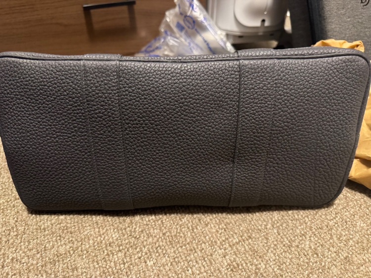 ガーデンパーティ（ブランドバッグ）の商品画像 - 査定依頼日：2025年9月30日 - 最高査定価格：550,000円