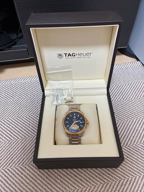 タグホイヤー カレラ WAV515a（高級時計）の商品画像 - 査定依頼日：2025年8月23日 - 最高査定価格：230,000円