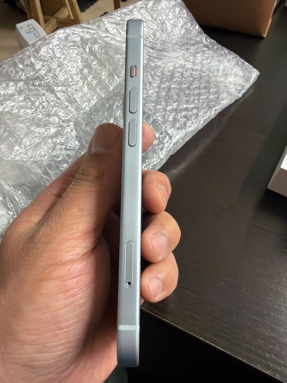 iPhone（スマホ）の商品画像 - 査定依頼日：2026年4月30日 - 最高査定価格：71,000円