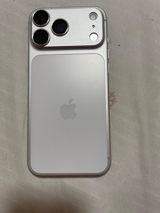 iPhone iPhone 17 Pro Max 512GB SIMフリー（スマホ）の商品画像 - 査定依頼日：2026年9月23日 - 最高査定価格：189,000円