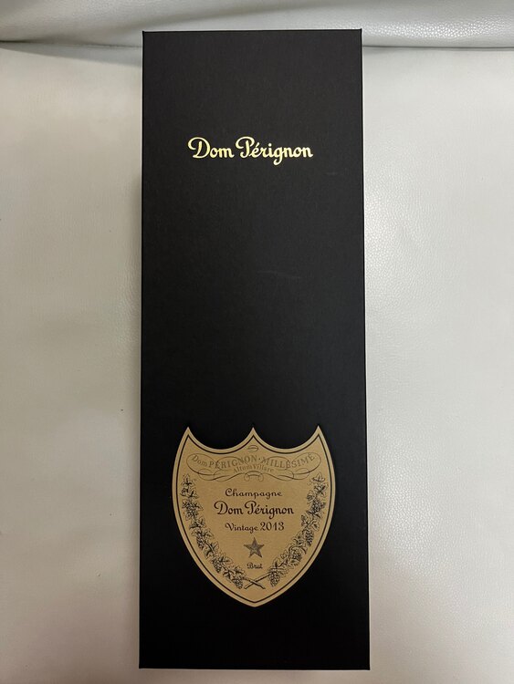 シャンパン ドン・ペリニヨン （お酒）の商品画像 - 査定依頼日：2025年4月20日 - 最高査定価格：19,000円
