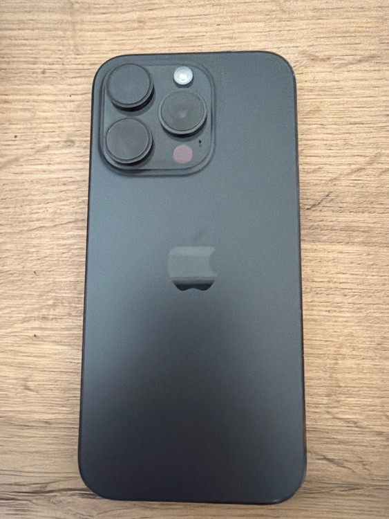 iPhone 15 Pro 256GB au（スマホ）の商品画像 - 査定依頼日：2026年5月5日 - 最高査定価格：76,000円