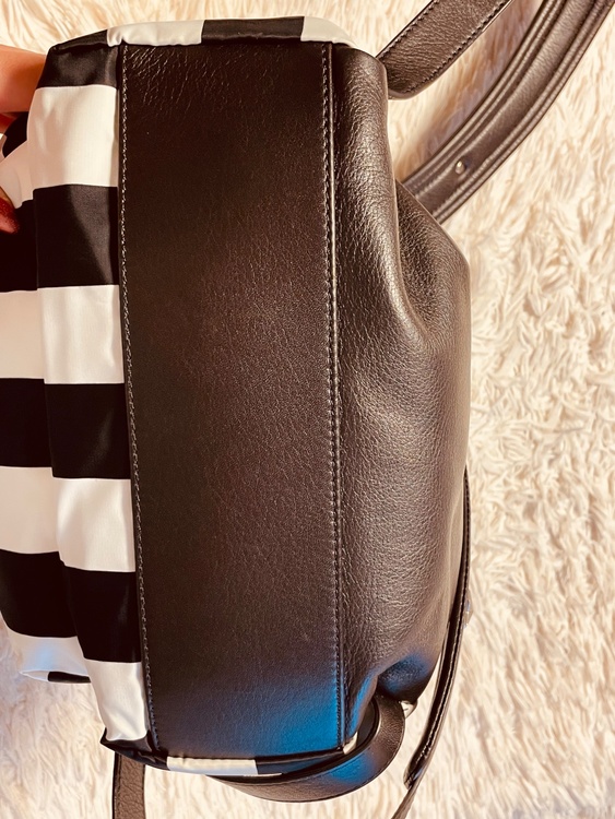 ジバンシィ  （ブランドバッグ）の商品画像 - 査定依頼日：2025年12月7日 - 最高査定価格：12,000円