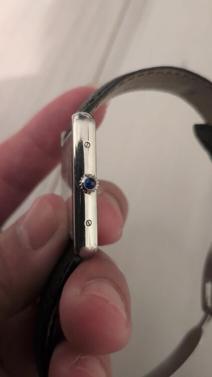 カルティエ タンク KD6VJ38（高級時計）の商品画像 - 査定依頼日：2025年11月25日 - 最高査定価格：400,000円