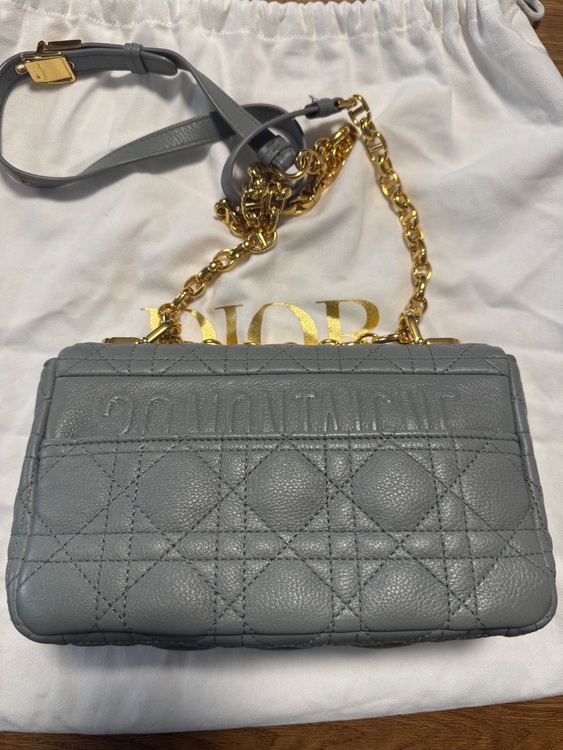 カナージュカロスモール　グレー（ブランドバッグ）の商品画像 - 査定依頼日：2025年7月26日 - 最高査定価格：220,000円