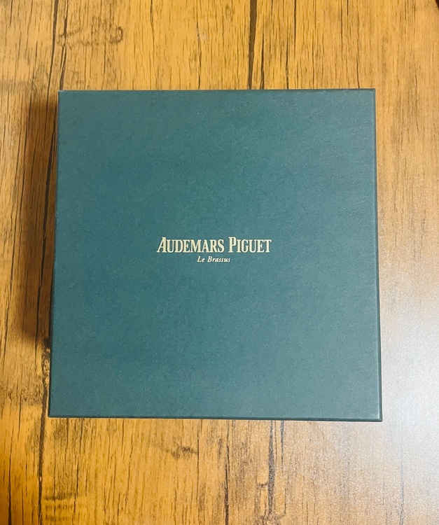 オーデマピゲ ロイヤルオーク 26240ST.OO.1320ST.06（高級時計）の商品画像 - 査定依頼日：2025年9月28日 - 最高査定価格：8,500,000円