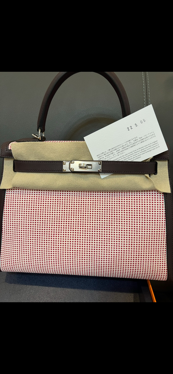 エルメス ケリー （ブランドバッグ）の商品画像 - 査定依頼日：2025年6月15日 - 最高査定価格：2,400,000円