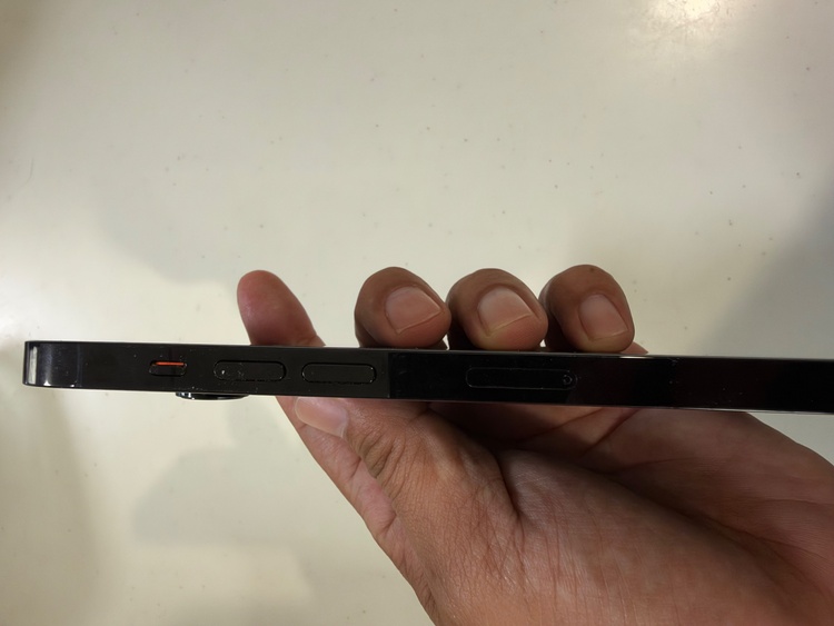 iPhone iPhone 14 Pro 256GB SIMフリー（スマホ）の商品画像 - 査定依頼日：2026年9月23日 - 最高査定価格：62,000円