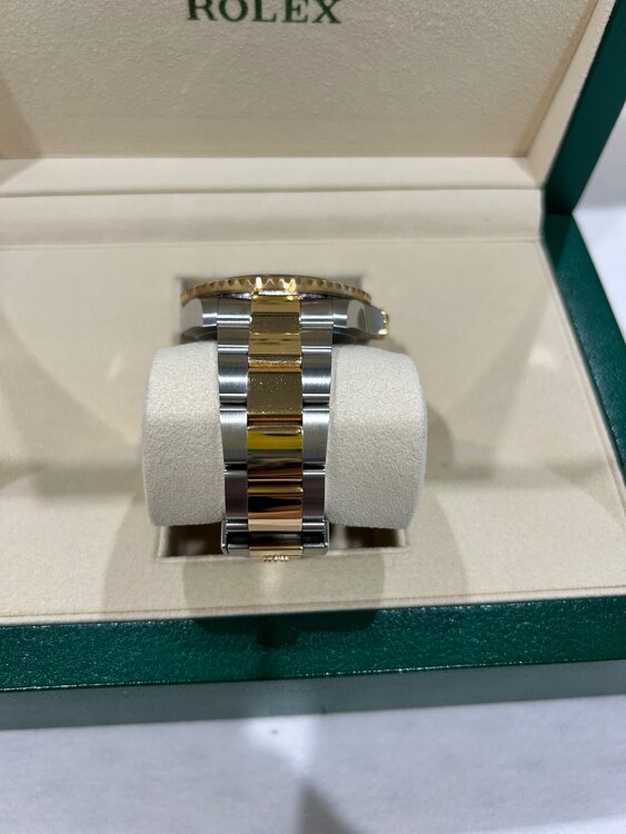 ロレックス シードゥエラー 126603（高級時計）の商品画像 - 査定依頼日：2025年2月11日 - 最高査定価格：2,200,000円