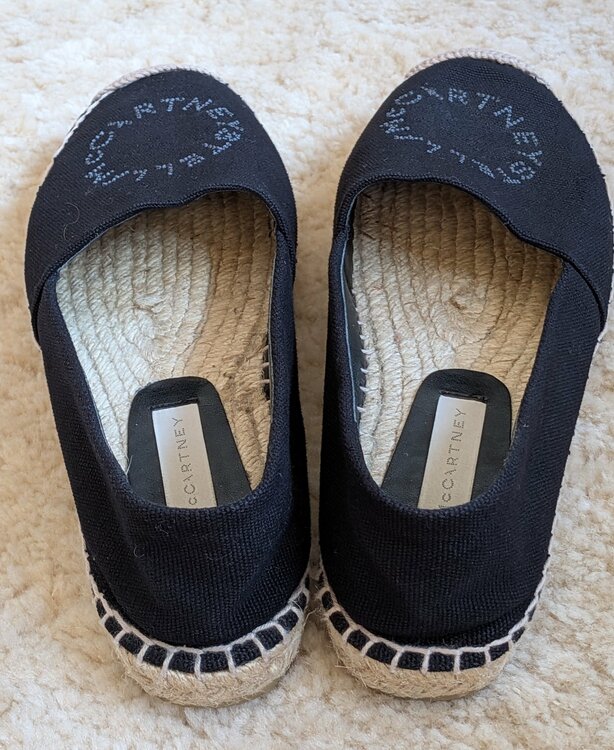 スリッポン（古着・ファッション）の商品画像 - 査定依頼日：2026年7月31日 - 最高査定価格：5,000円