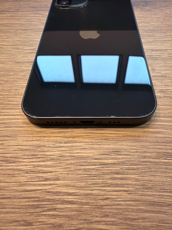 iPhone iPhone 12 64GB SIMフリー（スマホ）の商品画像 - 査定依頼日：2026年6月25日 - 最高査定価格：22,500円