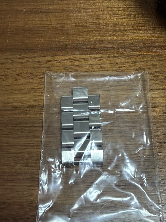 ブライトリング　スーパーオーシャン（高級時計）の商品画像 - 査定依頼日：2026年1月7日 - 最高査定価格：200,000円