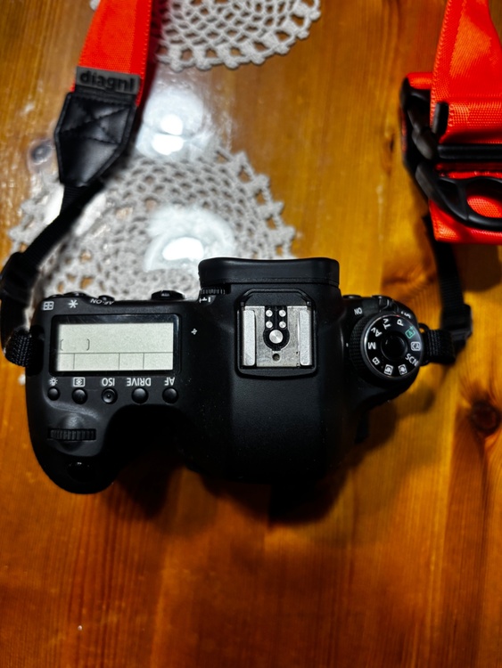 Eos6d（カメラ）の商品画像 - 査定依頼日：2026年5月1日 - 最高査定価格：40,000円