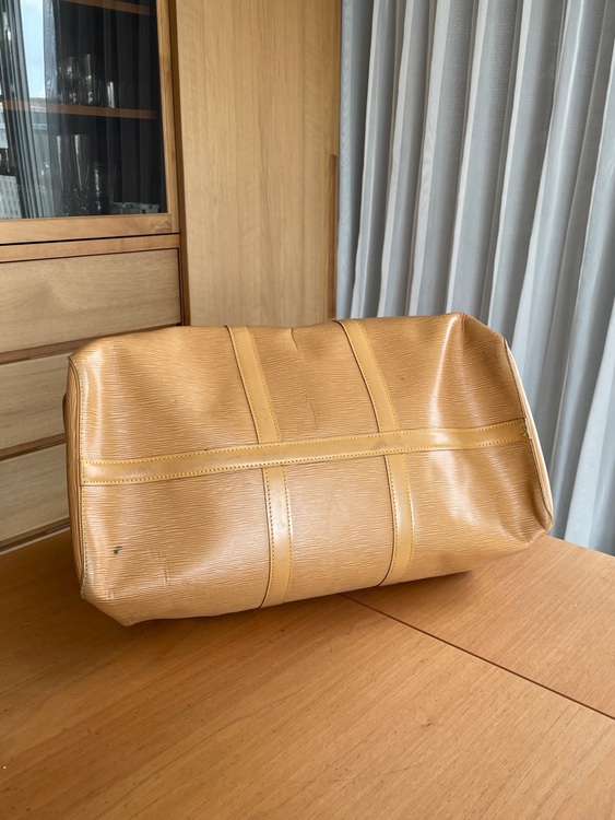 ルイヴィトン エピ （ブランドバッグ）の商品画像 - 査定依頼日：2025年8月11日 - 最高査定価格：60,000円